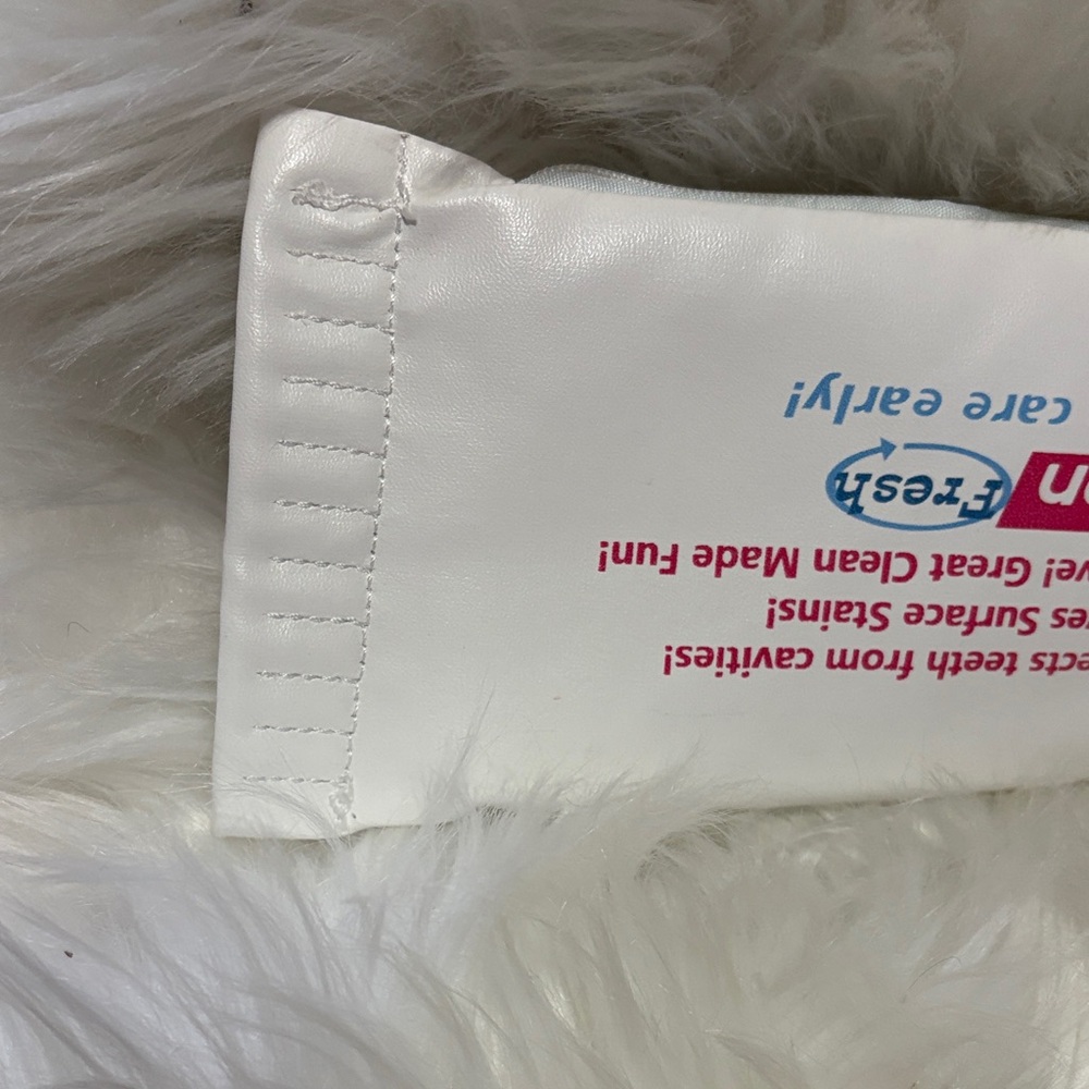 Clean Fresh Toothpaste Tube Pouch - Picture 10 of 11